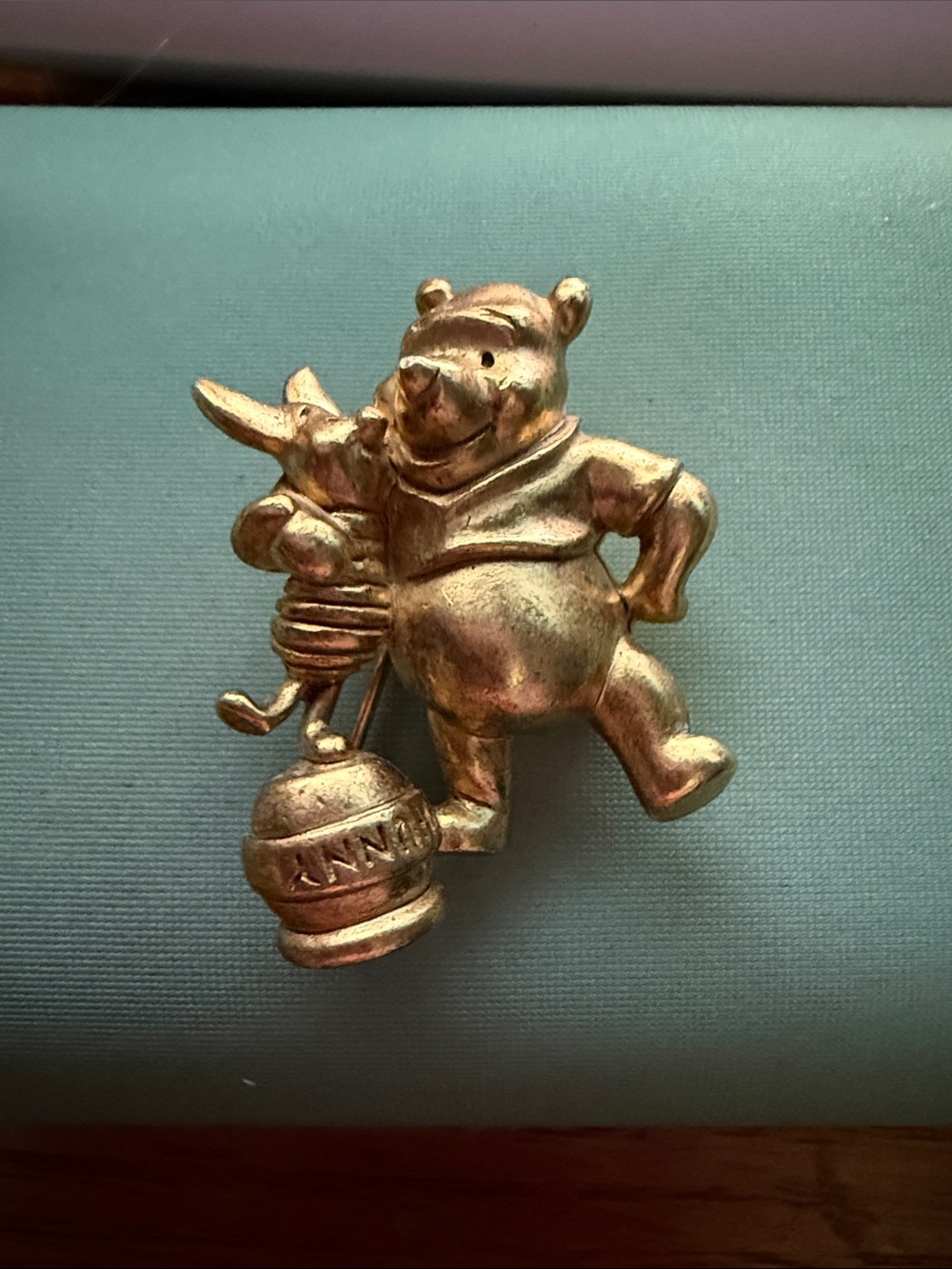 Gold-ToneWinnie the Pooh & Piglet Brooch - Picture 1 of 7